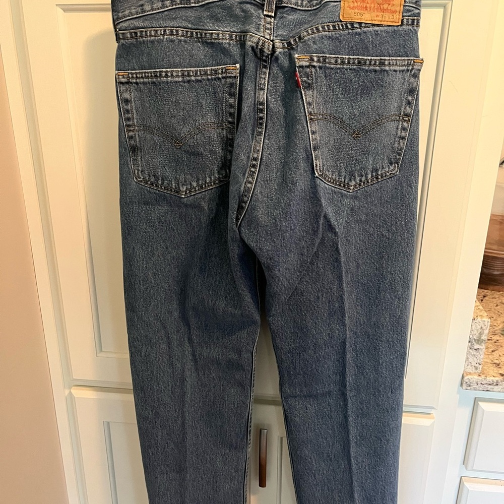 Levi's Men's 505 Straight Leg Jeans in Medium Blue Denim